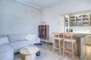 Apartament Gris