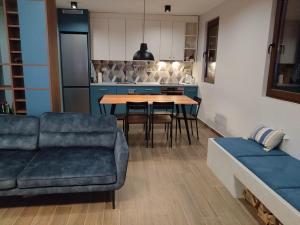 FlowHouse - cozy place for you.