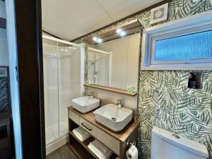 Luxury Langham Lodge