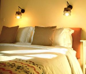 Appartements Domaine de La Barde apartments in the old walnut mill and forge : photos des chambres