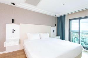 Two-Bedroom Apartment room in Radisson Residences Avrupa TEM Istanbul