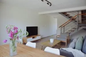 Draig House - Baggle