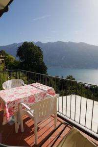 CASA NAVLA AppartamentI "Ulivi"- "Fiori" -"Velieri"-"Luna"-"Nido"-"Taverna"