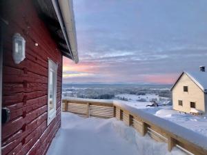 Underbar Timmerstuga i Centrala Oviken