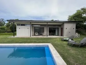 Casa Paola I Casa Studio en Acantilados con pileta 4PX I Hola Sur - Los Acantilados