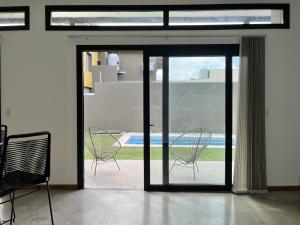 Casa Paola - Loft en Zona Acantilados Para 4 PAX Con Pileta - Hola Sur