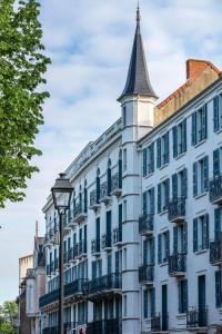 Hotels Noemys Neris Montlucon - hotel restaurant : photos des chambres