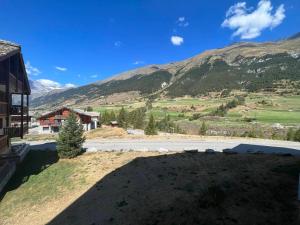 Appartement à Lanslebourg-Val Cenis, résidence Les Alpages, 4 pers, piscine, sauna, parking inclus - FR-1-508-286