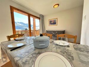 Appartements Appartement 2 pieces, 6 pers, animaux admis, parking, pres des pistes - FR-1-525-281 : photos des chambres