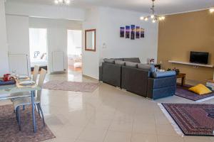 Chloe Maxi Apt 110sqm