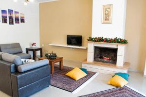 Chloe Maxi Apt 110sqm