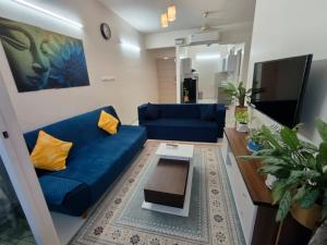 2 BHK Pool view, Resort Homes, 10 mins from Dabolim Airport by Zennova Stays