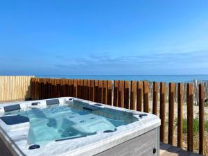 B&B / Chambres d'hotes Villa Miramar Frontignan : photos des chambres
