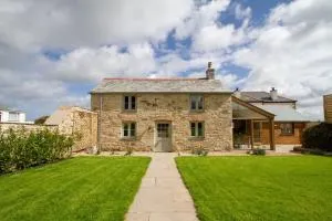 Barnwell Cottage *Stunning Cornish Cottage* Oozing Charm + Comfort - Cubert
