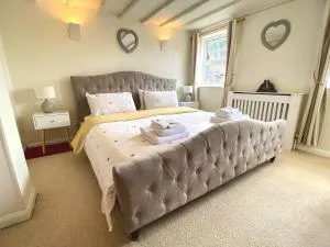 Bumblebee Cottage - Cosy Cottage in Area of Outstanding Natural Beauty - Marsworth