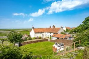 Spyglass Cottage by Big Skies Cottages - Salthouse