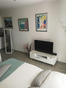 STUDIO APARTMENT IVANA - new sweet apartment