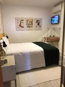 Sinta-se em casa. - Correia de Almeida