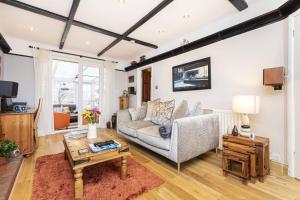 Cozy Cottage, Secure Garden, Dog Freindly