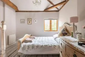 Luxury Apartment, The Barn, Cookham - Beaconsfield
