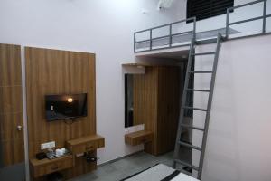 HOTEL SHREE RAM