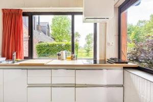 Ahwell Guesthouse Gent 5 BR long term