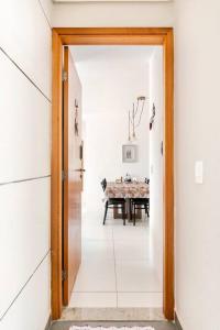 Apartamento agradável de dois quartos, perto do Aeroporto e Praia de Boa Viagem.