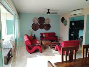 Perfectly located spacious apartment with 2 balconies