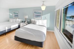 Essence of the Ocean 2nd Floor Oceanview Room