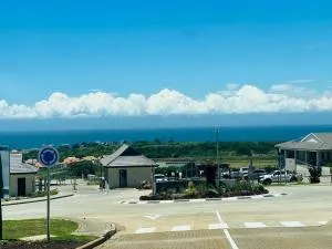 Ice Holiday Home - Michaeldene Christmas Vale