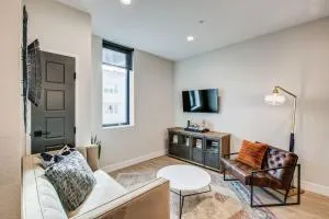 UTICA 2 Bedroom 1 Bath with Full Kitchen - Wheat Ridge