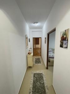 Cozy Central Apartment