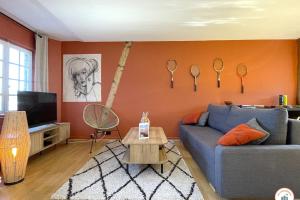 Le Duplex - Parking - Vue Clochers - Tennis