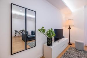 Ponta Delgada Flats - HOST & CHILL