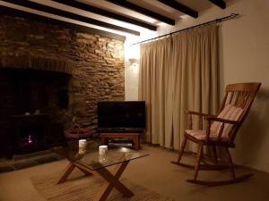 Cosy private cottage near beach