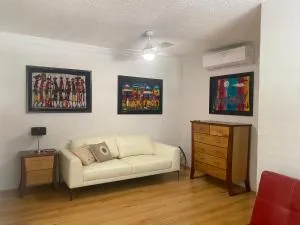 Santa Monica Apartment - Carnegie