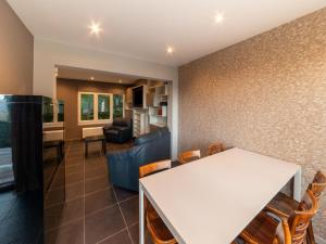 Magnificent holiday home with hot tubs