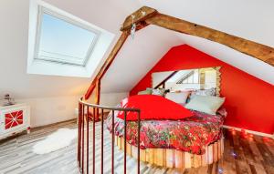 Maisons de vacances Amazing Home In Neuilly Le Vendin : photos des chambres
