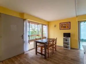 Chalet cosy pour 4 pers à Mimizan, proche plages et pistes cyclables, classé 2 étoiles - FR-1-50-108 - Uza