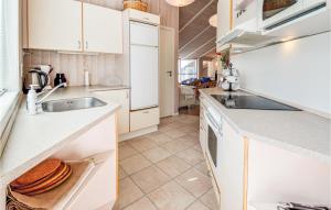 Three-Bedroom Holiday Home In Rodby