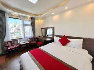 Phòng Loại Sang Giường Đôi (Deluxe Double Room)