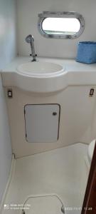 cabine sur bateau à quai - Ubytování bez kategorie ve městě Le Marin