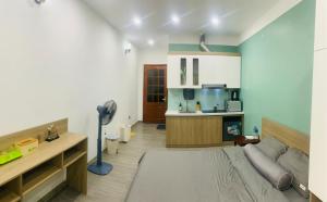 Balcony STU 301 Near Uncle Hos Mausoleum