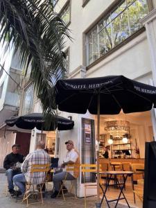 Condesa Residence Campeche 4 2B, 1 Bath Retreat Featuring Generous Spaces