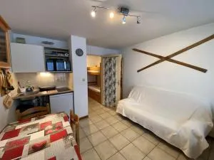Studio cosy pour 4 pers., expo Sud, près des pistes et commerces, avec balcon et équipements complets - FR-1-733-151 - Le Cornix
