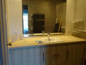 Appartement climatisé avec terrasses et vue port, proche plages à Hyères - FR-1-335-191