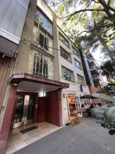 Condesa Residence Campeche 8 Urban Elegance 2BR 1BA Apartment with Large Living Areas