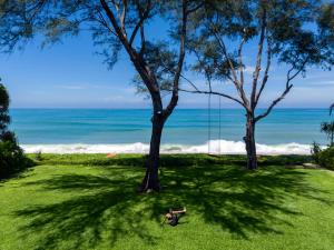 Twin Villas Natai North - 5 Bedroom Luxury Beach Front Villa