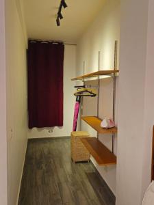 Alex Gate apartment - families only