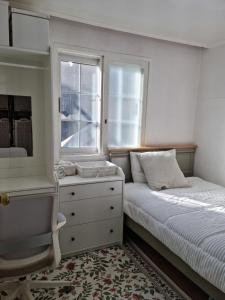 Sophie House foreigners women only